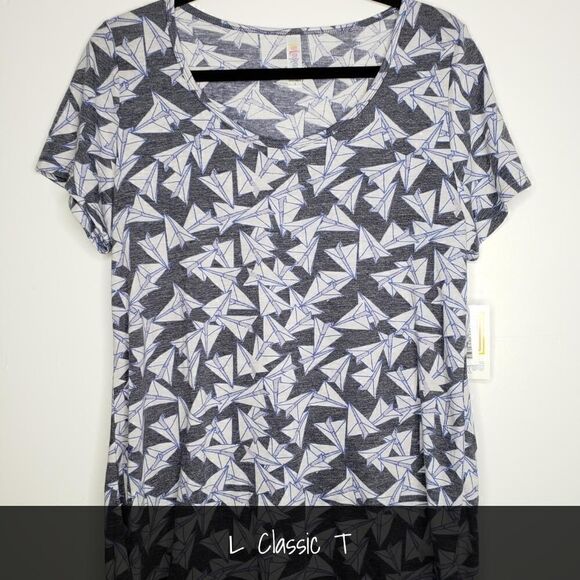LuLaRoe Classic Tee Large Paper Airplanes NEW - Picture 1 of 1